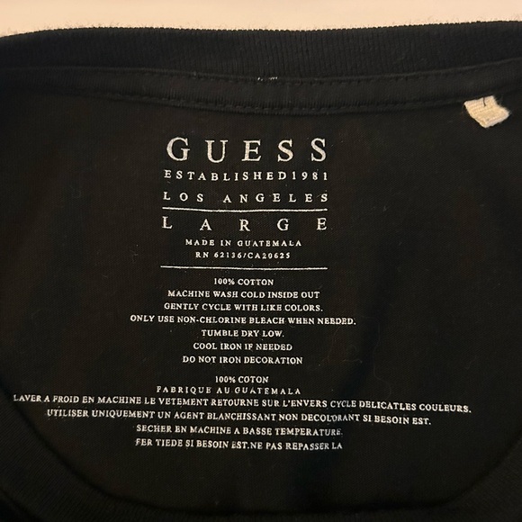 Guess T shirt gently worn, size L, 100% cotton, machine wash cold. - Picture 9 of 10